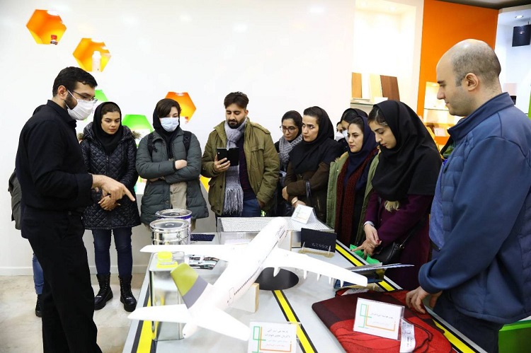  بازدید علمی دانشجویان دانشگاه تربیت مدرس از ستاد ویژه فناوری نانو